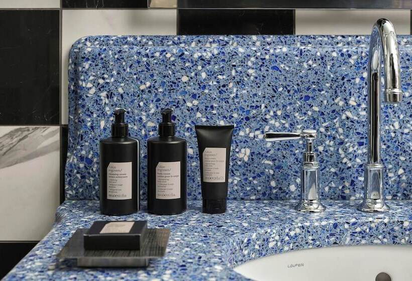 1间卧室的房子, W Budapest