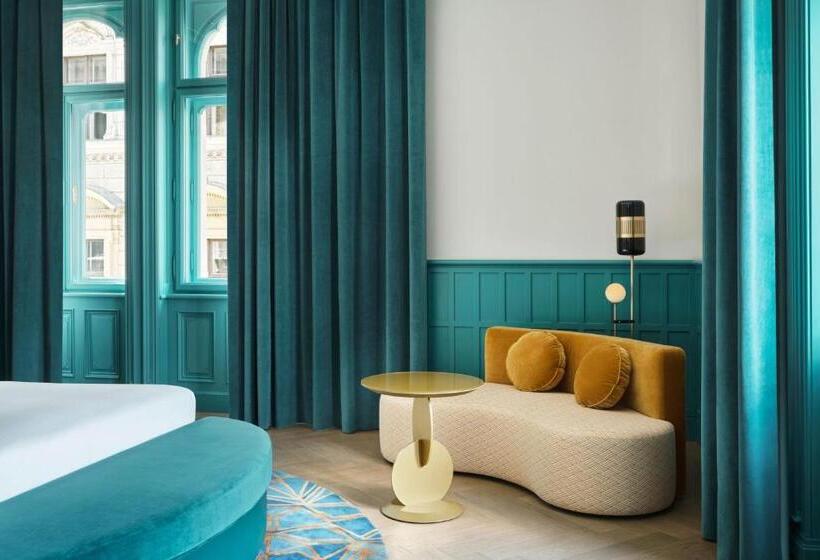 带大床的套房, W Budapest