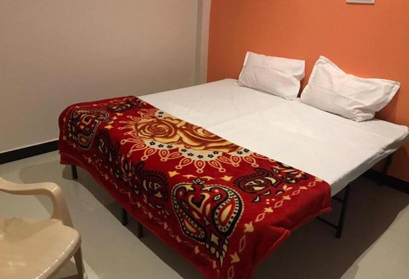 ファミリールーム, Shivlok Guest House 2
