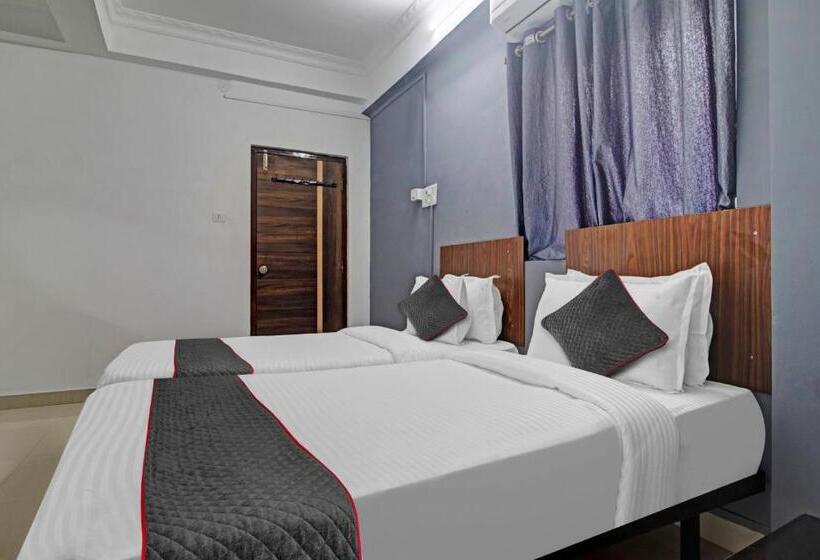 غرفة كلاسيكية ثلاثية, Collection O Sunrise Hotels