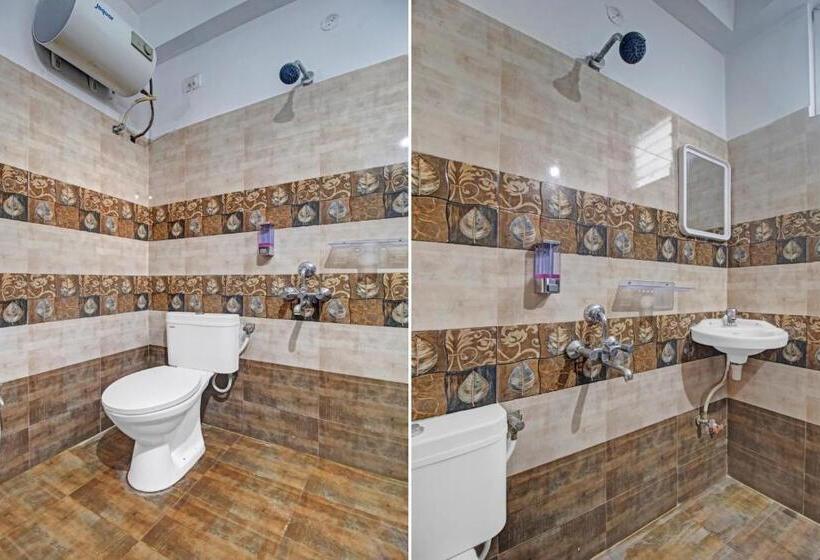 غرفة كلاسيكية ثلاثية, Collection O Sunrise Hotels