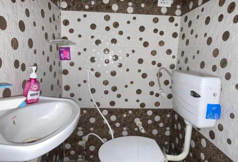 スタンダードルーム, Sia Taj Hotel I Nearest Taj Mahal I Agra I Couple Friendly