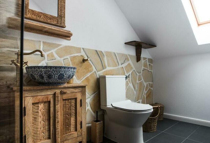 غرفة عائلية, Kata   Lak