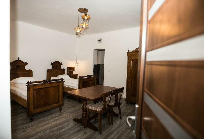 غرفة قياسية مطلة على الجبل, Kata   Lak