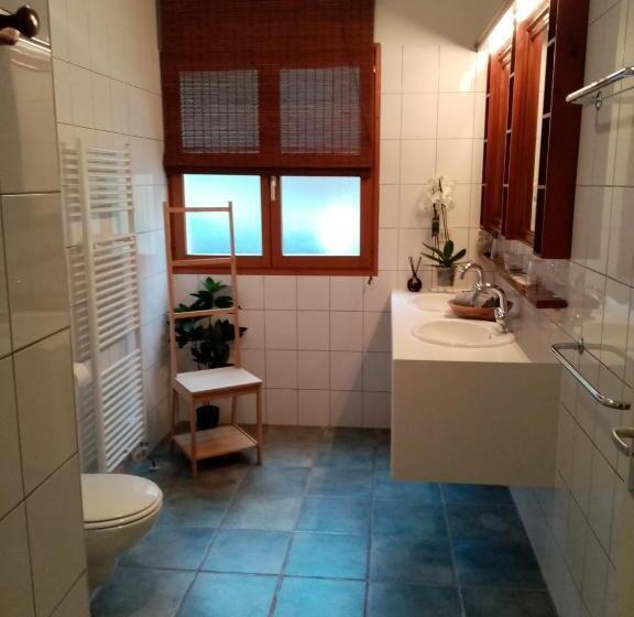 חדר סטנדרט, La Ruelle Van Uchelen