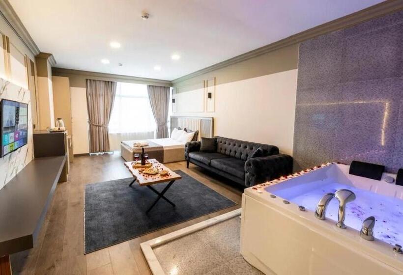 اتاق لوکس, Royal Luxury Hotels Suites