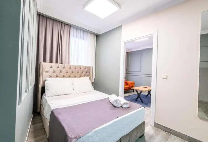 اتاق سوپریور, Royal Luxury Hotels Suites