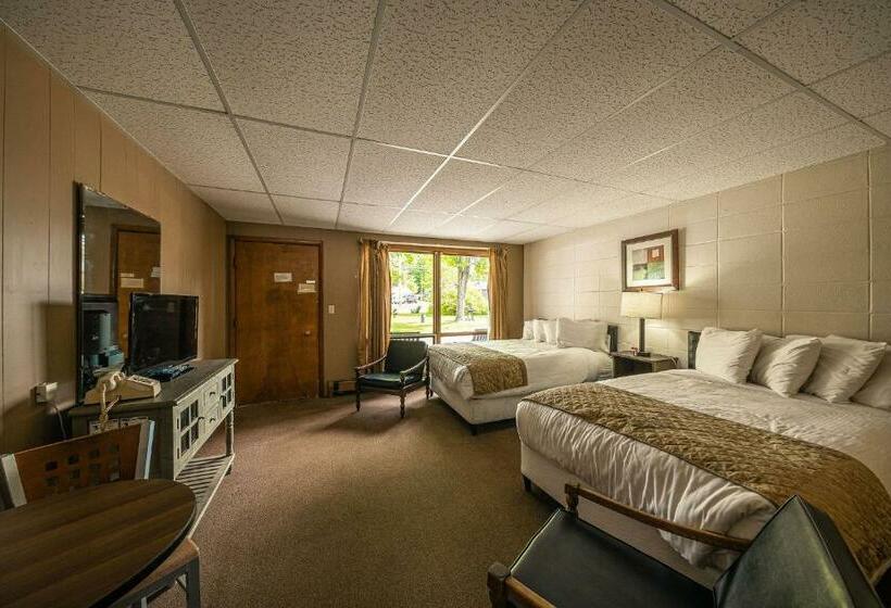 Номер Стандарт, Park Motel And Cabins