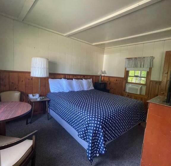 חדר סטנדרט עם מיטת קינג, Park Motel And Cabins