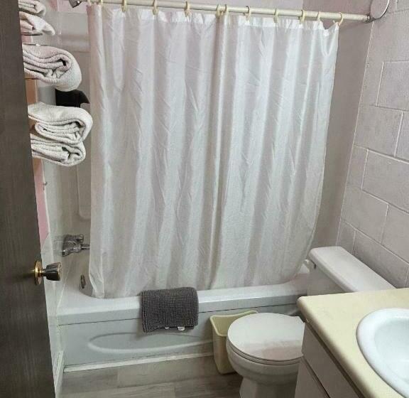 标准间, Road Runner Motel Merritt Bc