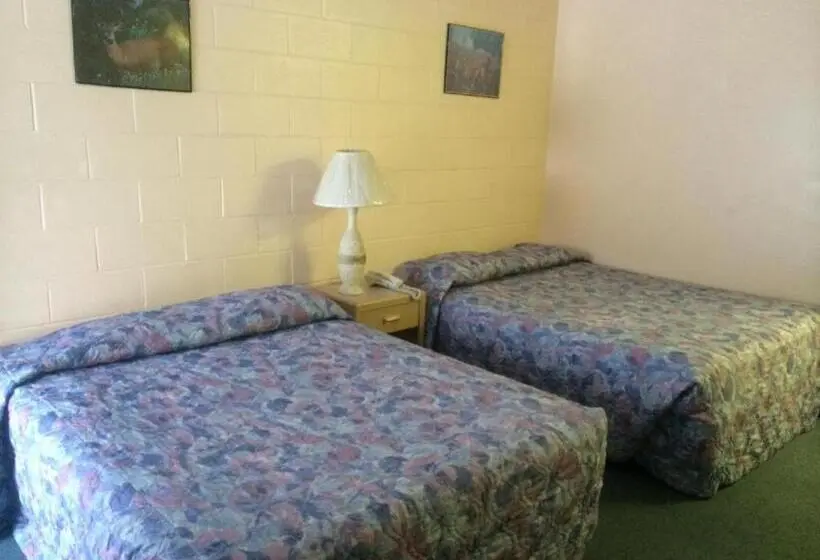 スタンダード４人部屋, Road Runner Motel Merritt Bc