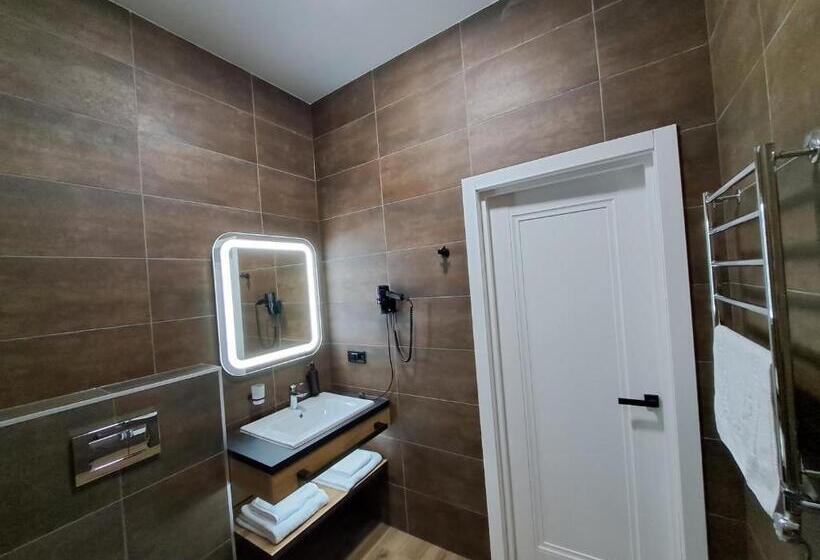 اتاق سوپریور چهار تخته, полінарія козятин