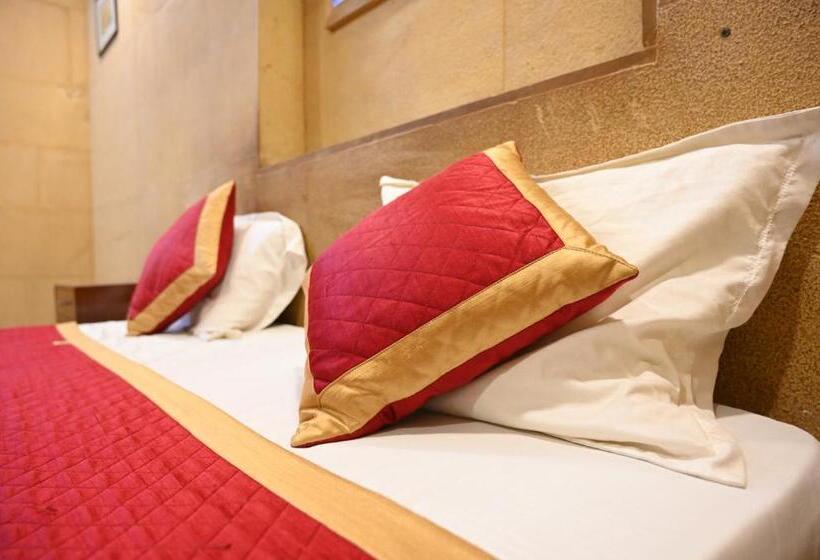 디럭스 룸, Jaisalmer Bhagyashree