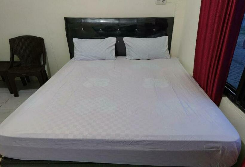 スタンダードルーム, Oyo 92545 Wawi Kadio Homestay