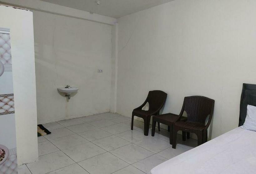 スタンダードルーム, Oyo 92545 Wawi Kadio Homestay