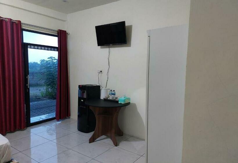 スタンダードルーム, Oyo 92545 Wawi Kadio Homestay