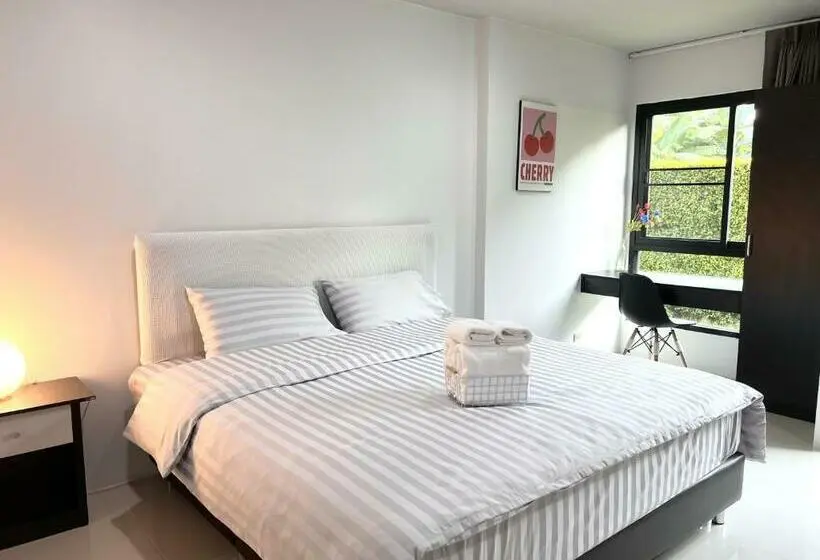 キングサイズベッドのスタンダードルーム, Area15 Hotel & Apartment
