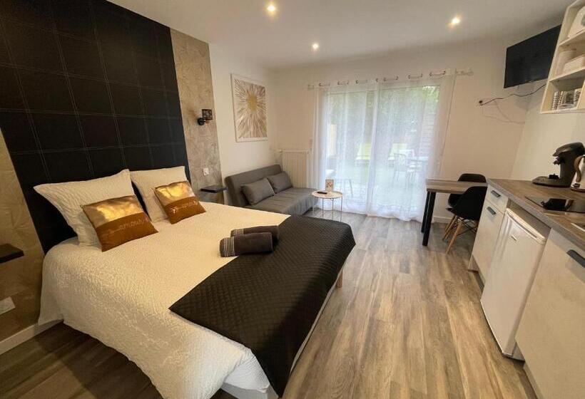 Четырехместный Номер Стандарт, Jardin Privé 2