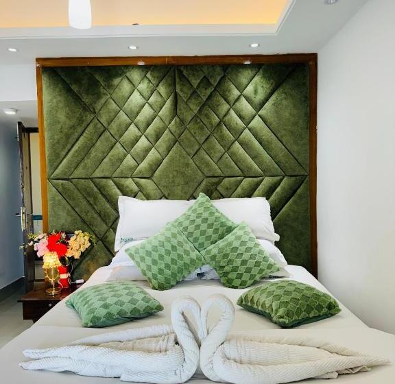 اتاق لوکس با بالکن و چشم‌انداز دریا, Modern Resort