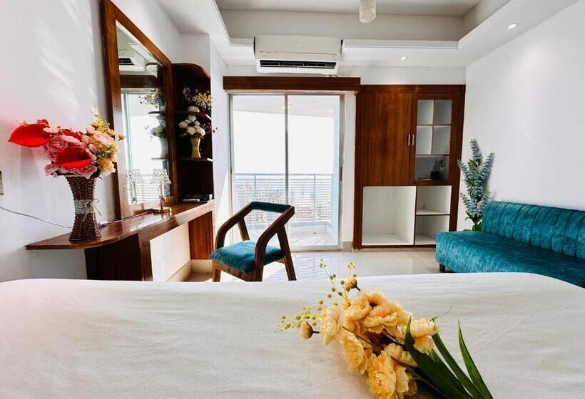 اتاق لوکس با بالکن و چشمانداز دریا, Modern Resort