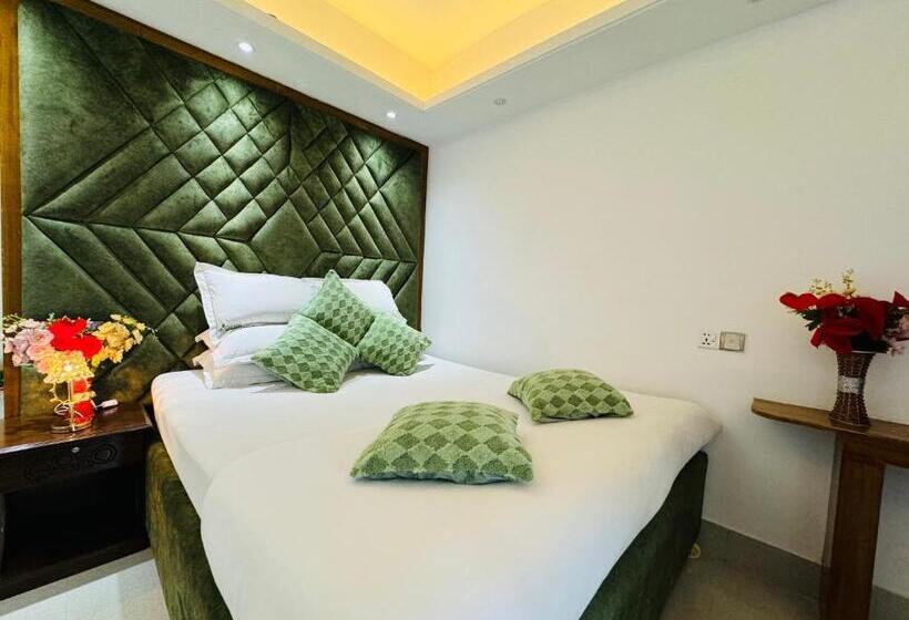 اتاق لوکس با بالکن و چشمانداز دریا, Modern Resort