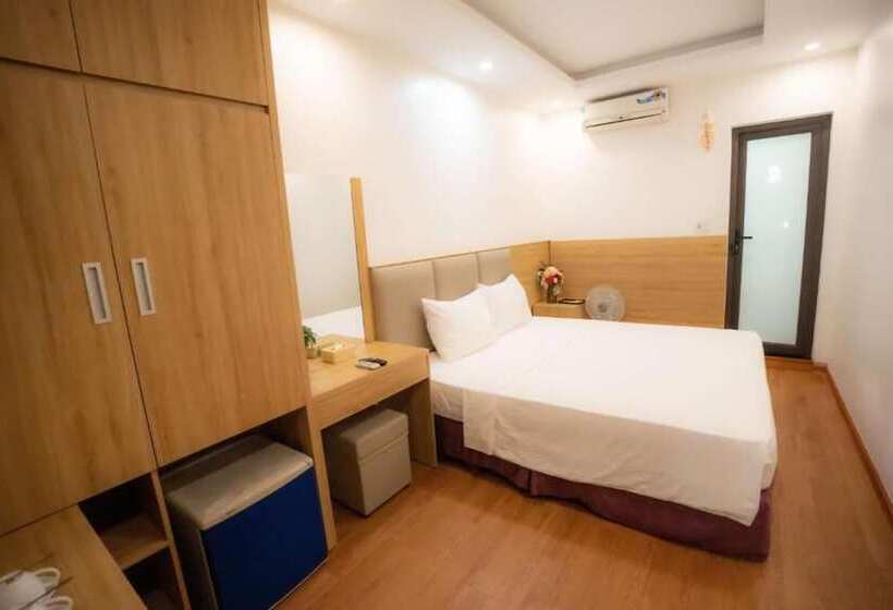 اتاق سوپریور, Vsana Vu Son