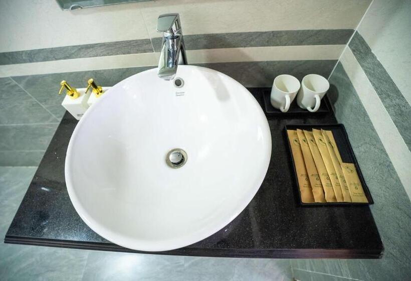 اتاق سوپریور چهار تخته, Vsana Vu Son