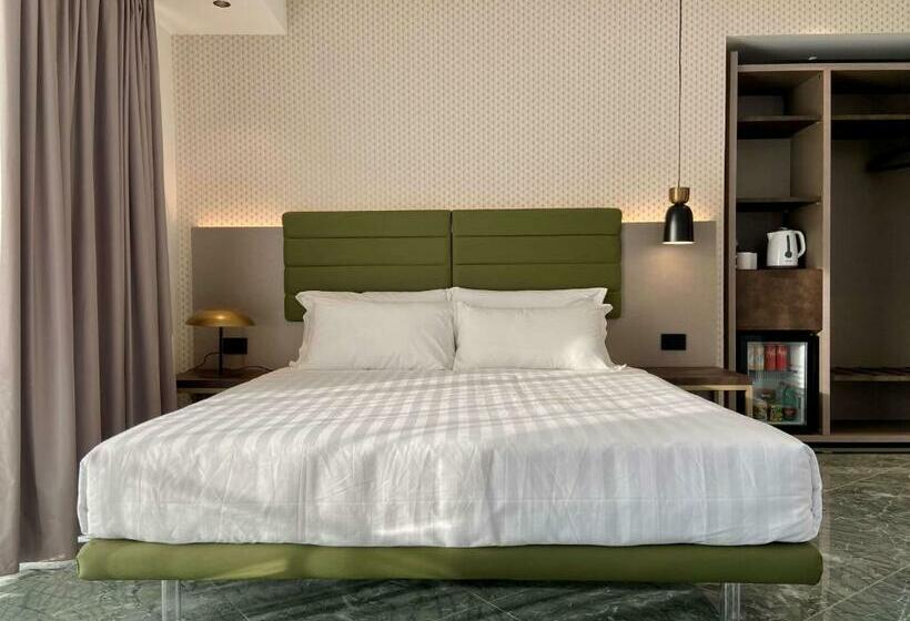 Tengerre Néző Standard Szoba Erkéllyel, Salemare Rooms & Suites