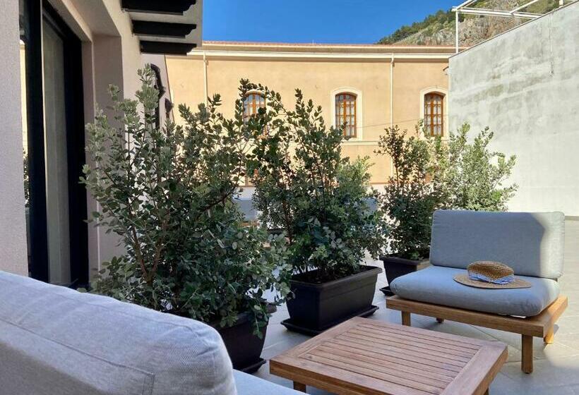 Standard Szoba Terasszal, Salemare Rooms & Suites