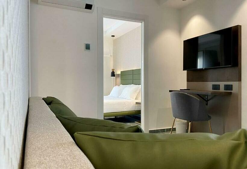 Tengerre Néző Lakosztály, Salemare Rooms & Suites