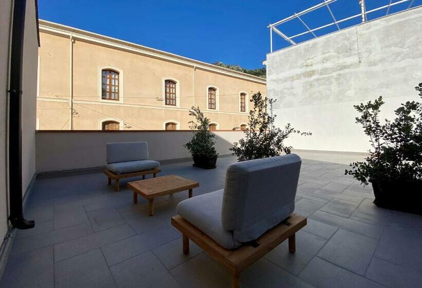 Tengerre Néző Lakosztály, Salemare Rooms & Suites