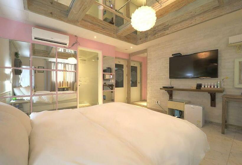 اتاق لوکس, Songdo February Hotel Amnam