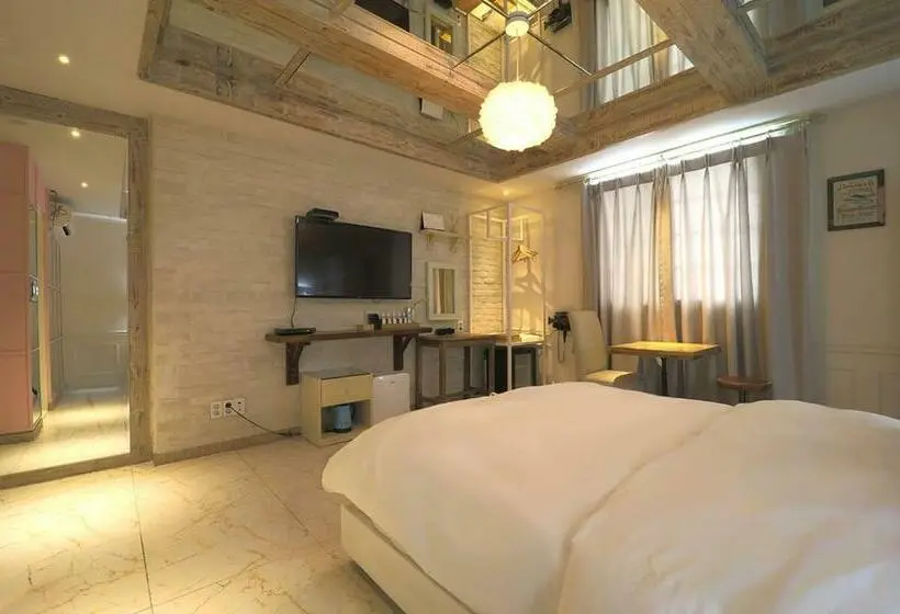 اتاق لوکس, Songdo February Hotel Amnam