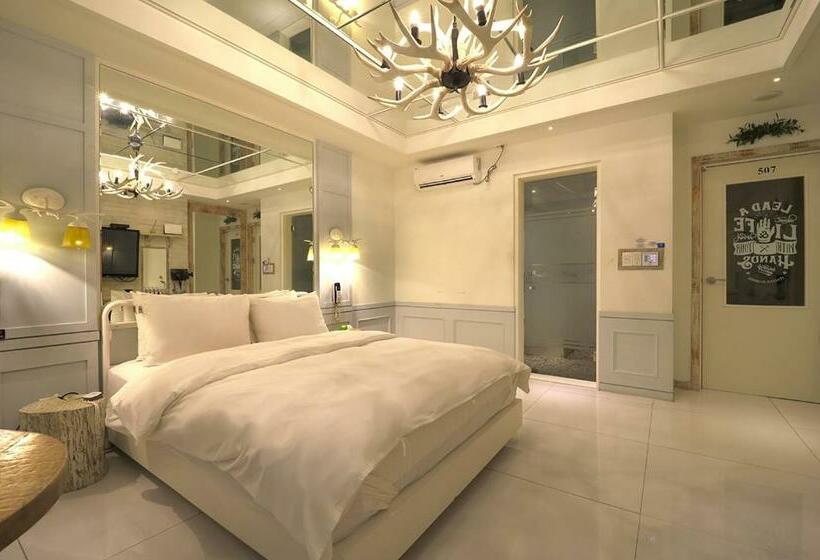 اتاق لوکس, Songdo February Hotel Amnam