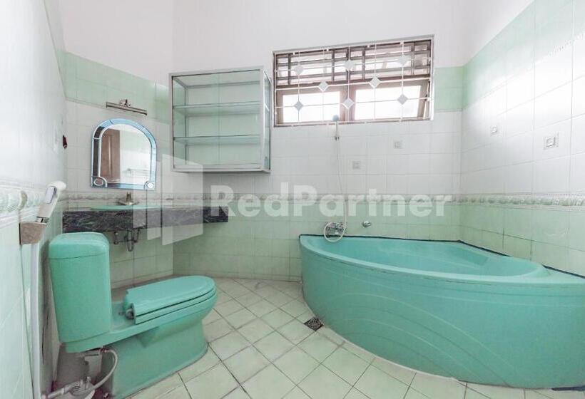 Standardrum, Biru Homestay Bandung Mitra Reddoorz