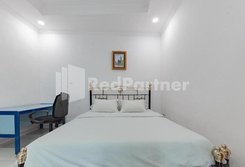 Svit, Biru Homestay Bandung Mitra Reddoorz