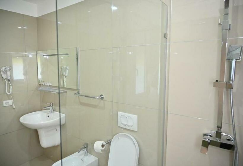 Трехместный Номер Deluxe Вид на Море, Thea