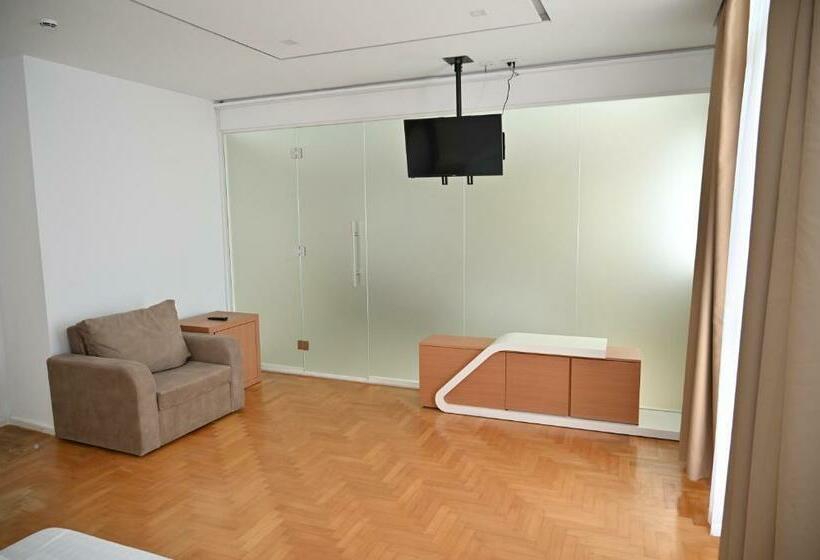 Трехместный Номер Deluxe Вид на Море, Thea