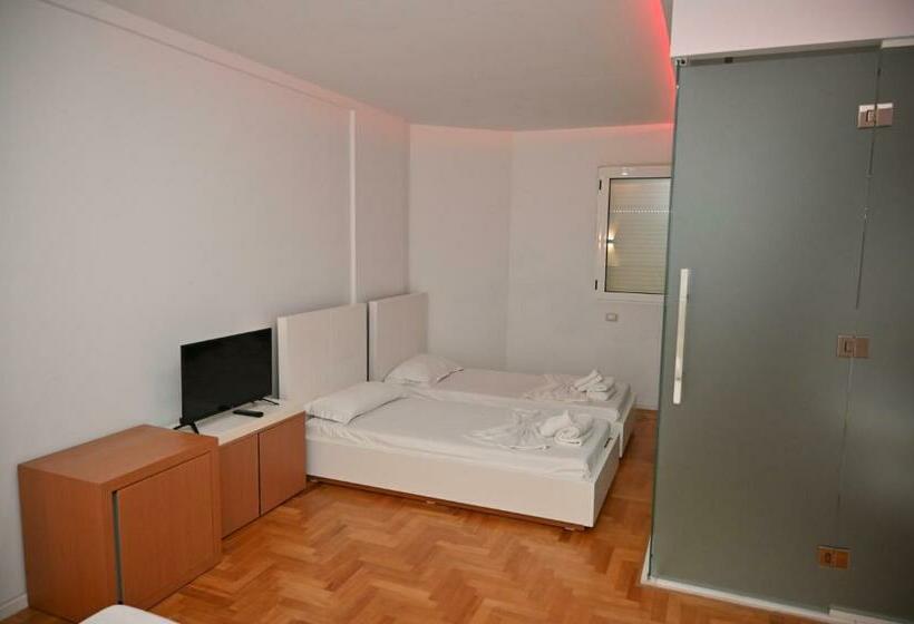 Семейный Номер Deluxe, Thea