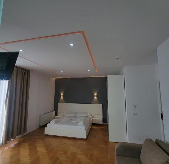 Трехместный Номер Deluxe Вид на Море, Thea