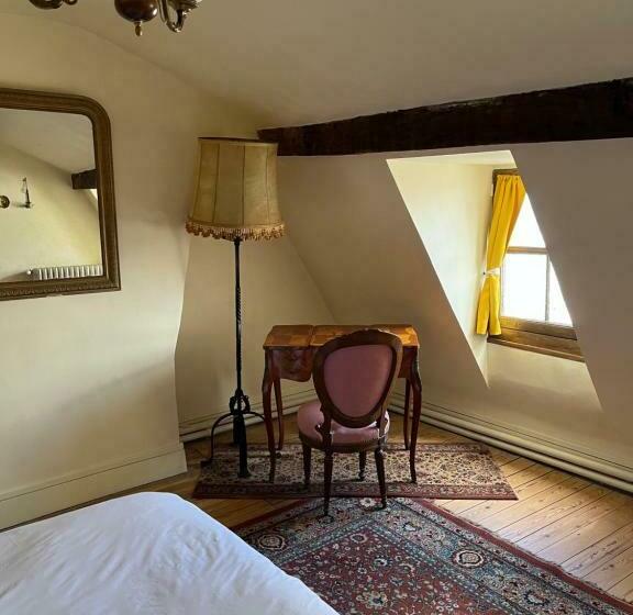 ファミリールーム, Maison Des Acrobates