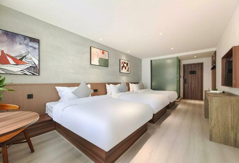 اتاق استاندارد سه نفره, Holiday Guoshang   Tianfu International Airport