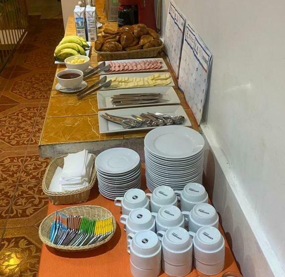 标准间, Inka House