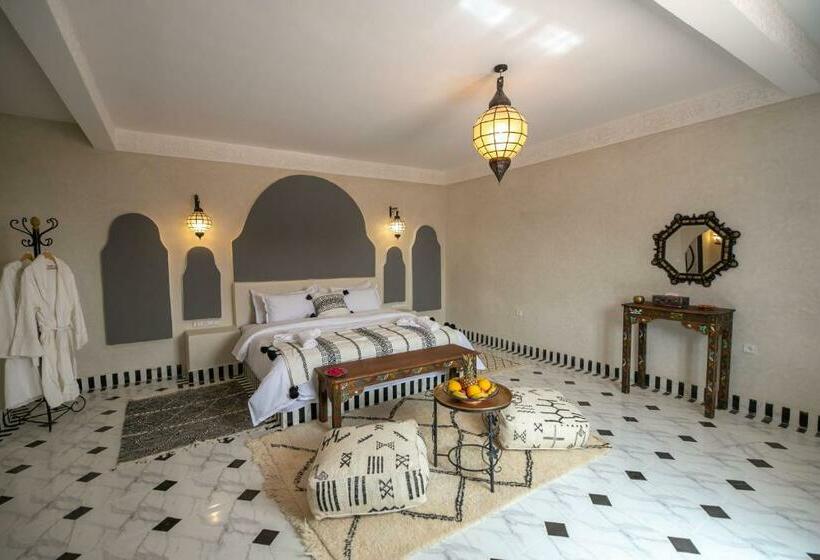 キングサイズベッドのスタンダードルーム, Riad Jouba