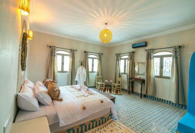 キングサイズベッドのスタンダードルーム, Riad Jouba