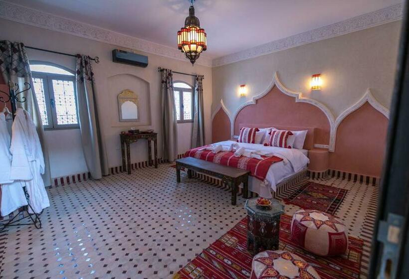 キングサイズベッドのスタンダードルーム, Riad Jouba