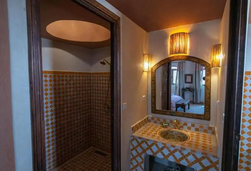 اتاق استاندارد یک نفره, Riad Jouba