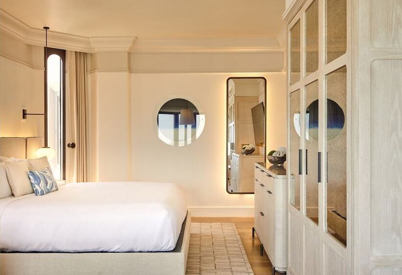 إستوديو قياسى سرير كينج, Tower At The Boca Raton