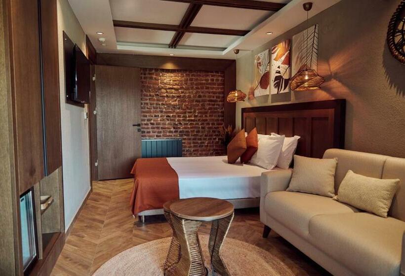 バルコニー付きデラックスルーム, Parmos Otel