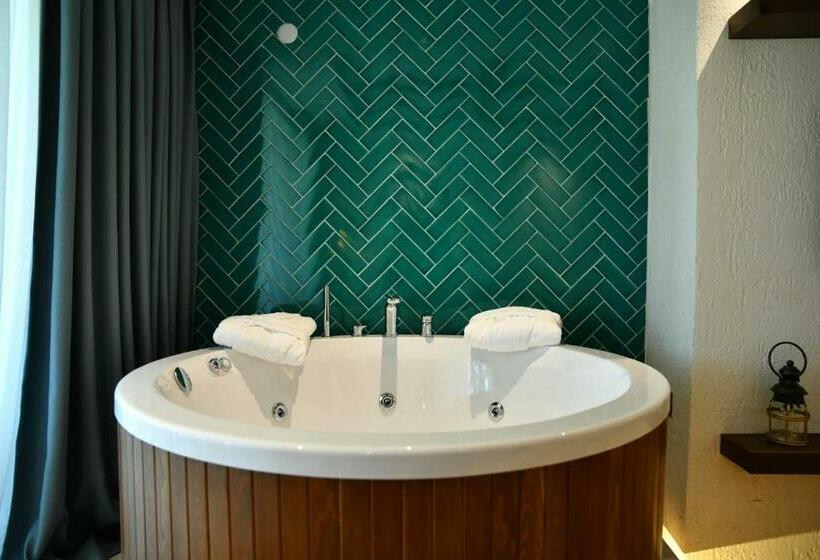 スタンダードルーム, Parmos Otel